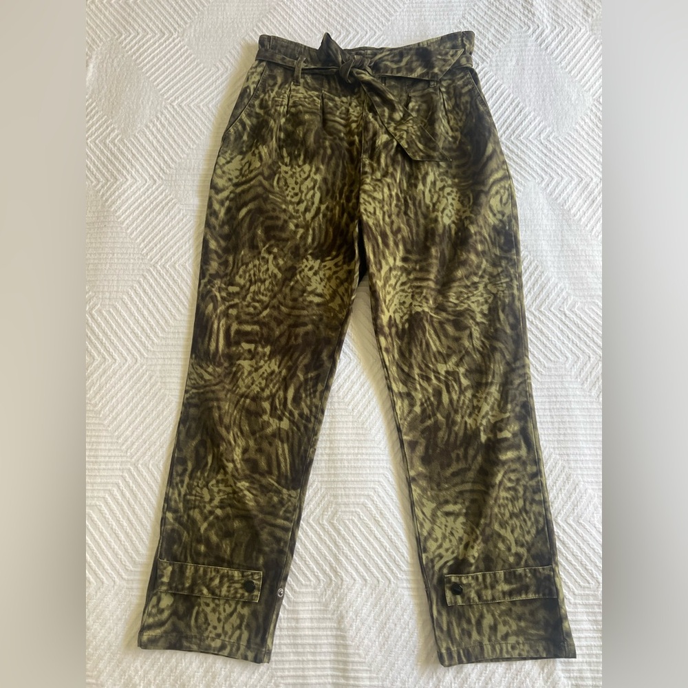 Good American - high waist tie Pants 27” inseam ankle with snap adjustment